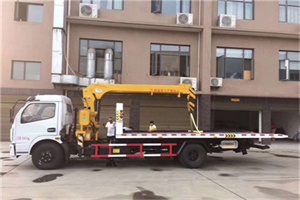 十里堡附近汽车轮胎更换