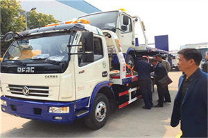 十里堡汽车道路救援拖车价格